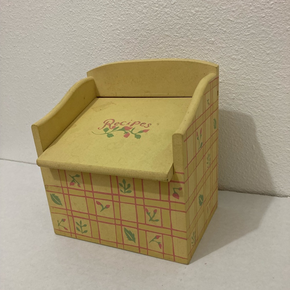 Vintage Wood Recipes Box Yellow Retro Flowers Leaves Pink Lines